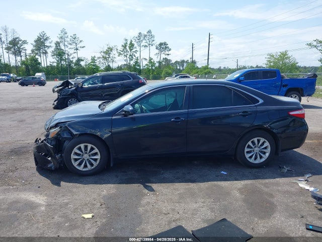 4T1BF1FK5HU677387 Toyota CAMRY LE
