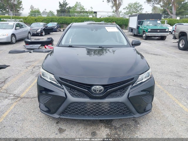 4T1B11HK0JU660482 Toyota CAMRY SE
