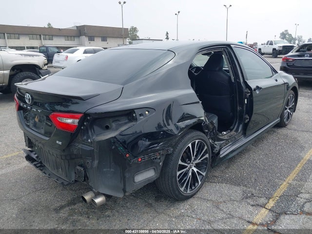 4T1B11HK0JU660482 Toyota CAMRY SE