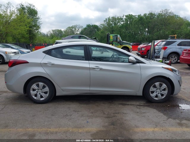 5NPDH4AE7GH736569 Hyundai ELANTRA SE