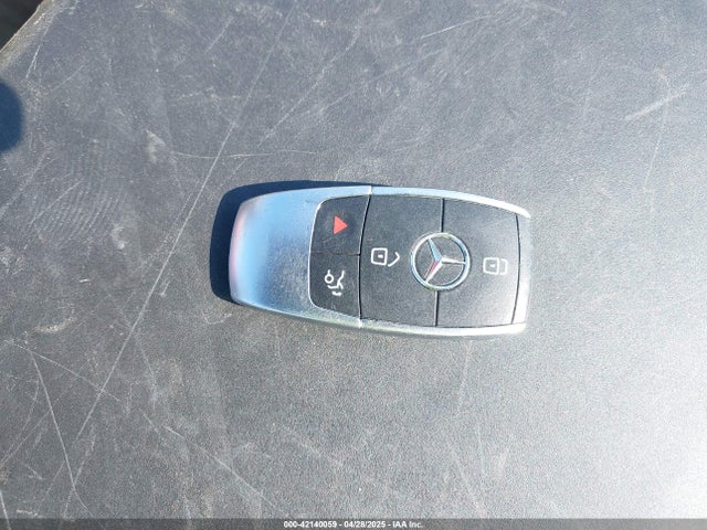 WDD3G4EB0KW000497 Mercedes-Benz m260