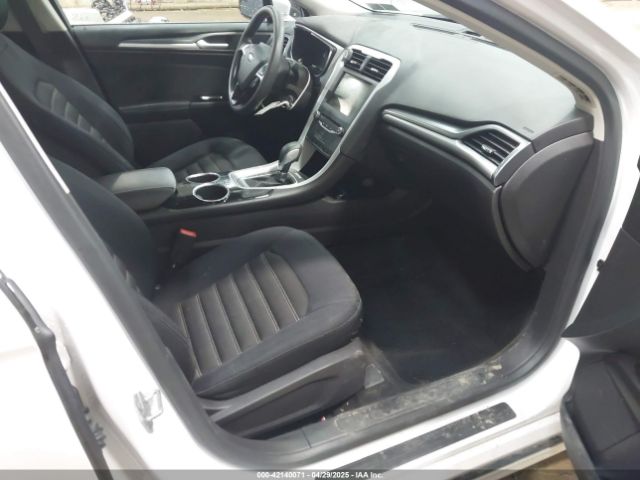 1FA6P0H73E5351587 Ford FUSION SE