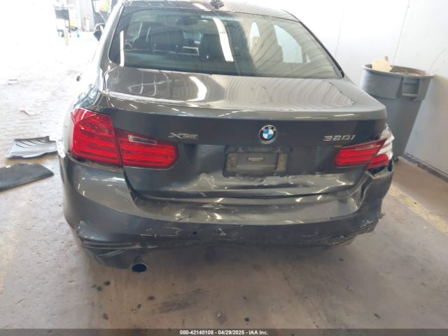 WBA3C3C5XFP664591 BMW 320i Xdrive