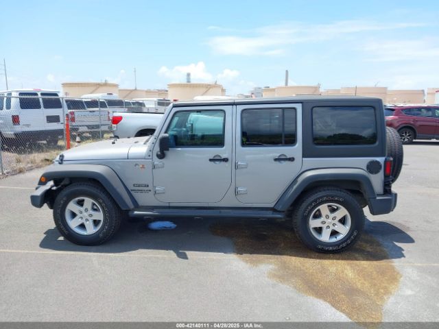 1C4BJWDG7GL109953 Jeep Wrangler Unlimited Sport