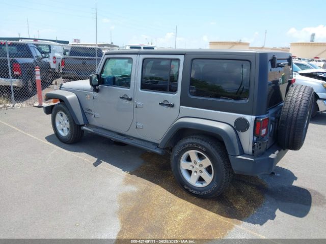 1C4BJWDG7GL109953 Jeep Wrangler Unlimited Sport