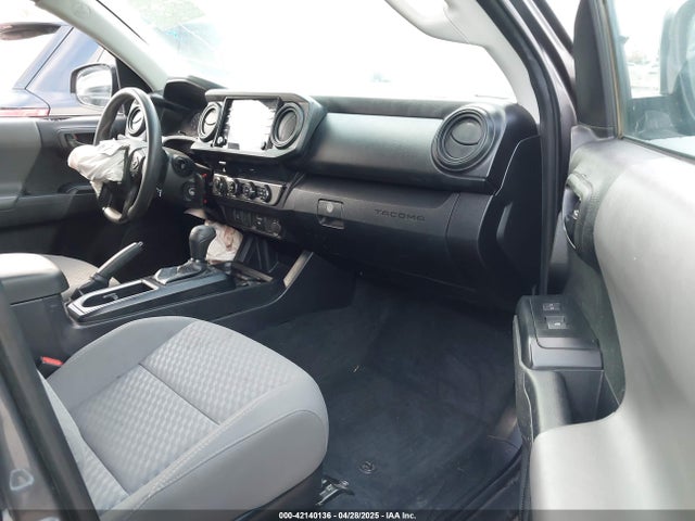 3TYSX5EN8NT016817 Toyota Tacoma Sr