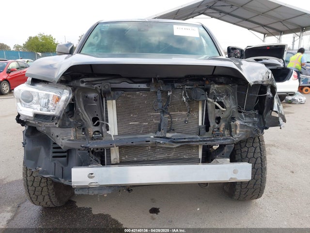 3TYSX5EN8NT016817 Toyota Tacoma Sr