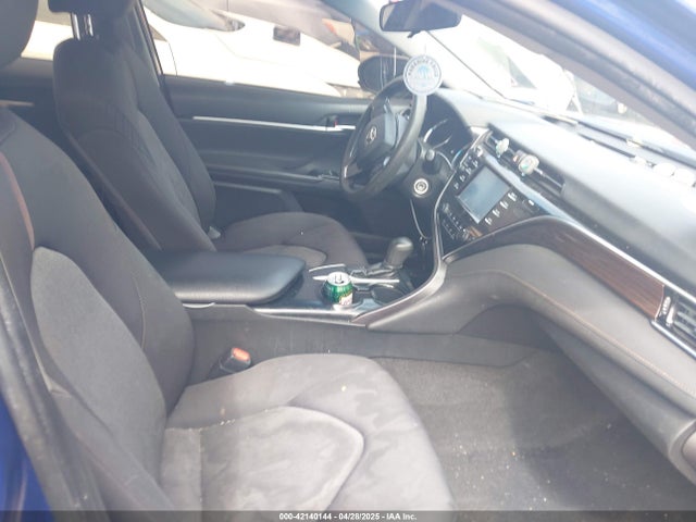 4T1B11HK6JU581897 Toyota CAMRY LE