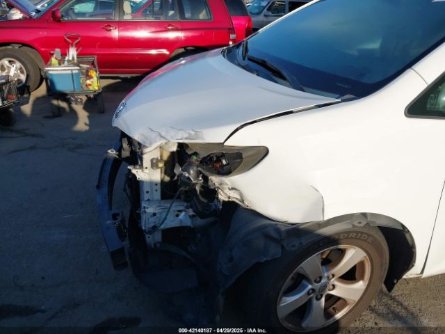 5TDKK3DC9ES460142 Toyota Sienna Le V6 8 Passenger