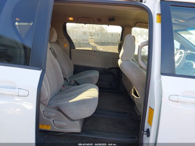5TDKK3DC9ES460142 Toyota Sienna Le V6 8 Passenger
