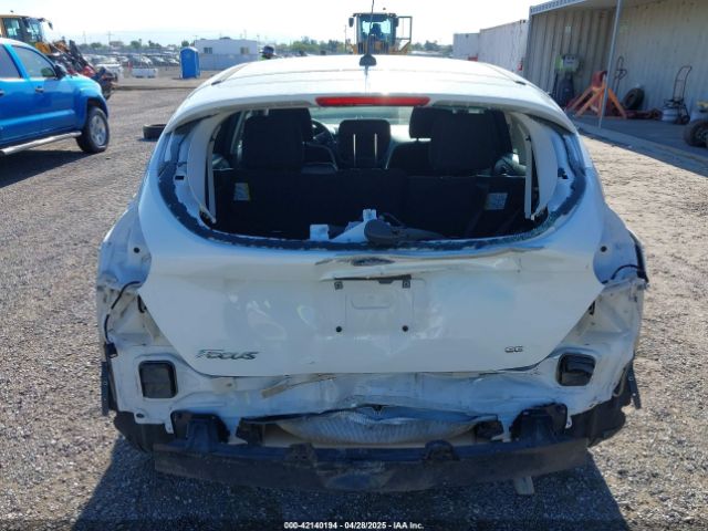 1FADP3K23JL245071 Ford FOCUS SE