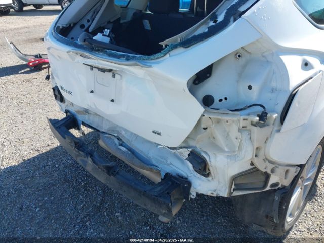 1FADP3K23JL245071 Ford FOCUS SE