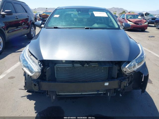 3KPF24AD0ME302981 KIA FORTE FE