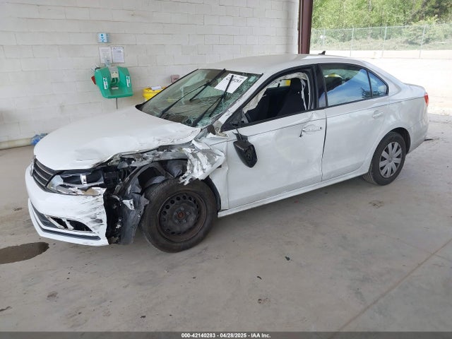 3VW2K7AJ5FM311011 Volkswagen Jetta 2.0l S