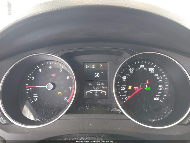 3VW2K7AJ5FM311011 Volkswagen Jetta 2.0l S