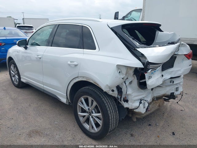 WA1DECF32P1113016 Audi Q3 S Line Premium