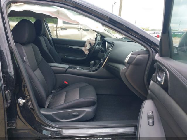 1N4AA6AP3HC384307 Nissan Maxima 3.5 S