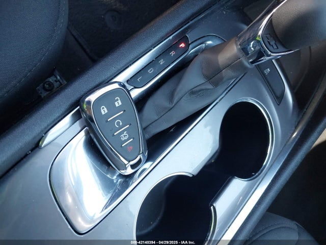 1G1ZD5ST8MF003093 Chevrolet Malibu Fwd Lt