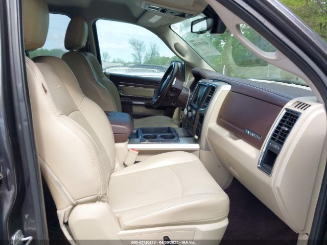 1C6RR7NT8ES218795 RAM 1500 Laramie