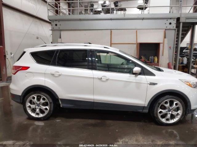 1FMCU9J96EUE50461 Ford Escape Titanium