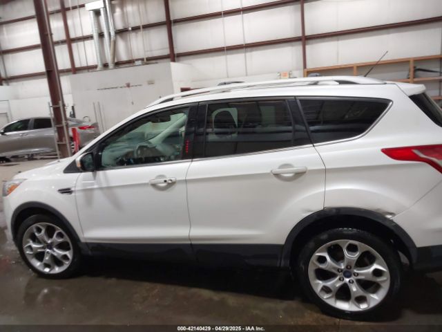 1FMCU9J96EUE50461 Ford Escape Titanium