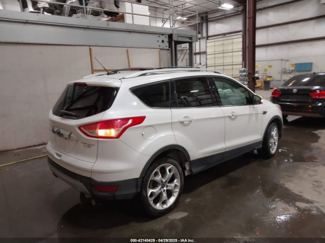1FMCU9J96EUE50461 Ford Escape Titanium