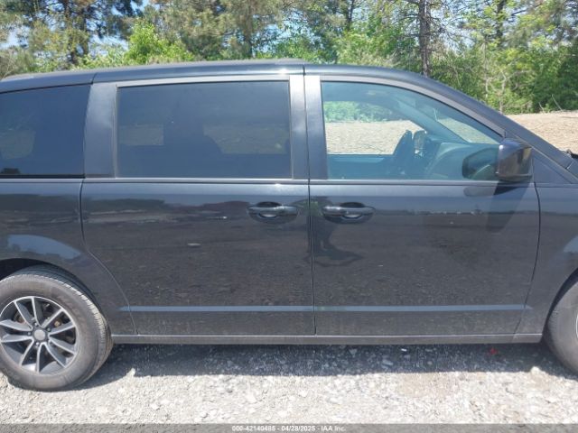 2C4RDGEG4JR284797 Dodge Grand Caravan Gt
