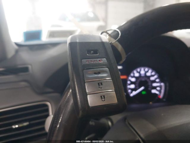 JH4KC1F5XEC000262 Acura RLX