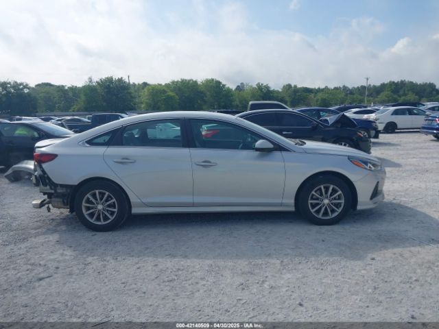5NPE24AF5JH695364 Hyundai SONATA SE