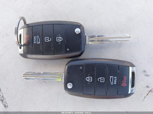 KNAFX5A85E5165167 KIA Forte