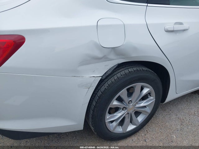 1G1ZD5ST5SF130350 Chevrolet Malibu Fwd 1lt