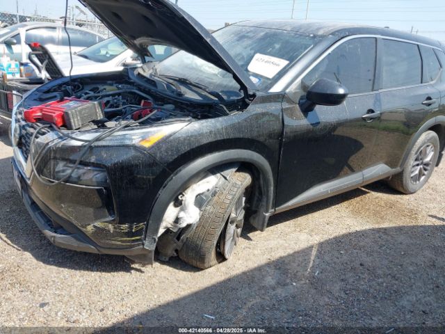 JN8AT3AA9MW013907 Nissan Rogue S Fwd