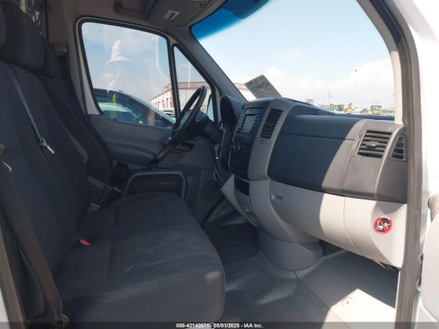 WD3PE7DC4FP171390 Mercedes-Benz Sprinter 2500 Normal Roof