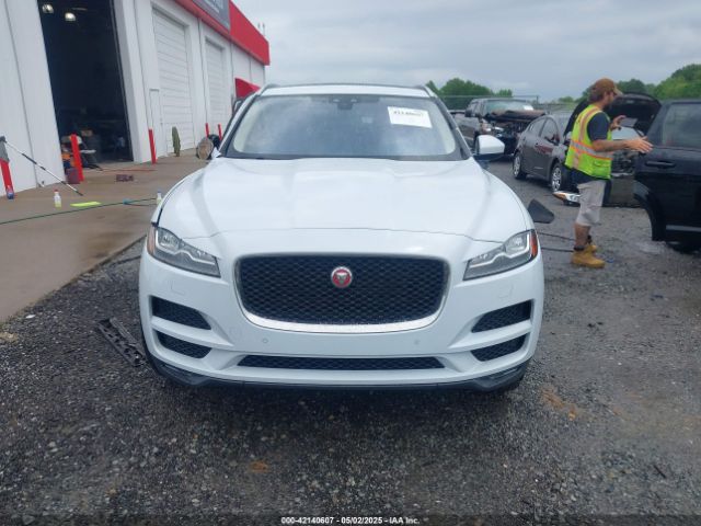 SADCN2EV1JA240270 Jaguar F-pace 35t Portfolio