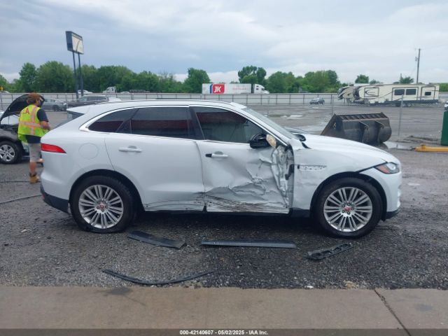 SADCN2EV1JA240270 Jaguar F-pace 35t Portfolio