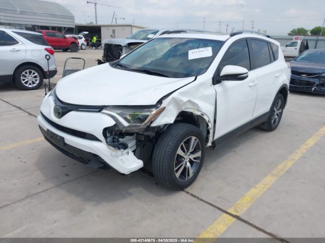 JTMWFREV3JD121908 Toyota Rav4 Xle