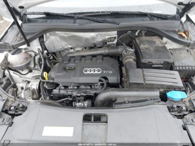 WA1ECCFS5HR003565 Audi Q3 2.0t Premium