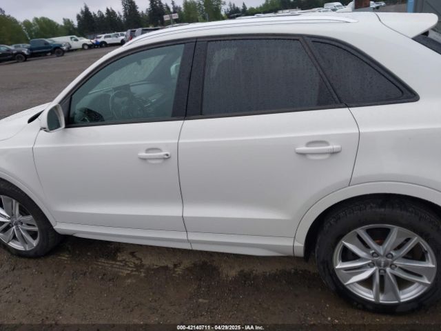 WA1ECCFS5HR003565 Audi Q3 2.0t Premium