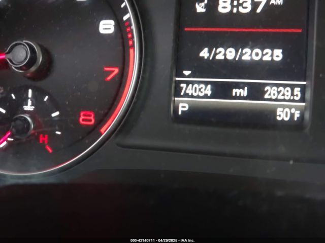 WA1ECCFS5HR003565 Audi Q3 2.0t Premium