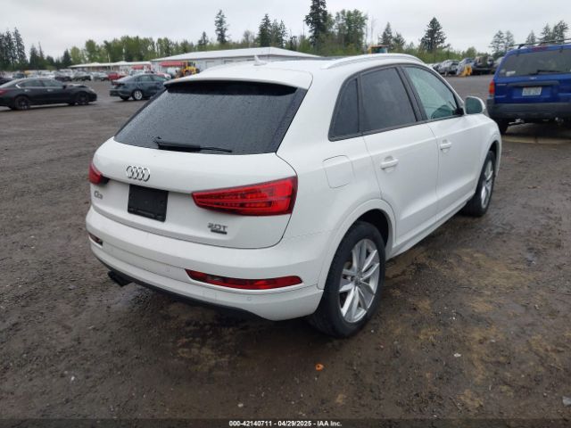 WA1ECCFS5HR003565 Audi Q3 2.0t Premium