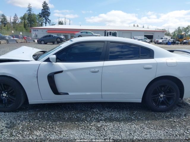 2C3CDXHG3EH329231 Dodge 2014
