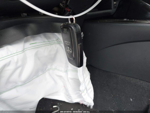 JTNKHMBX8K1046347 Toyota C-HR XLE