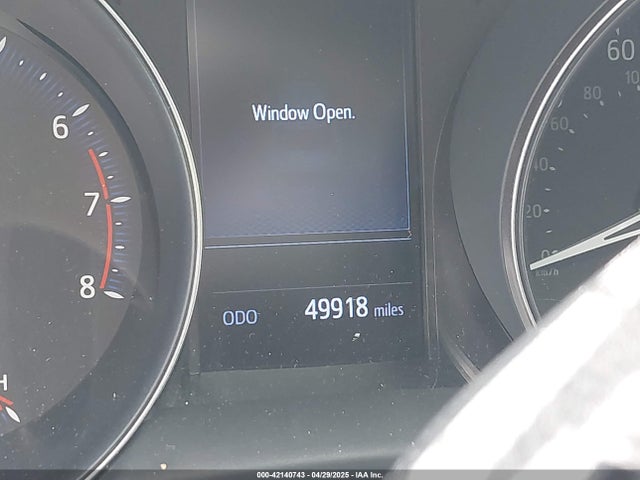 JTNKHMBX8K1046347 Toyota C-HR XLE