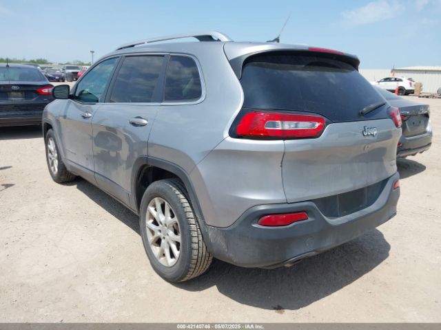 2016 JEEP CHEROKEE 1C4PJLCB3GW200355 Photo 2