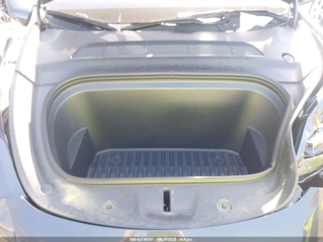 7SAYGDEE8SF244254 Tesla 2025