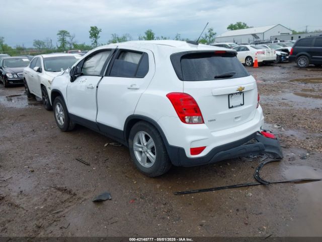 2019 CHEVROLET TRAX 3GNCJKSB5KL220090 Photo 2