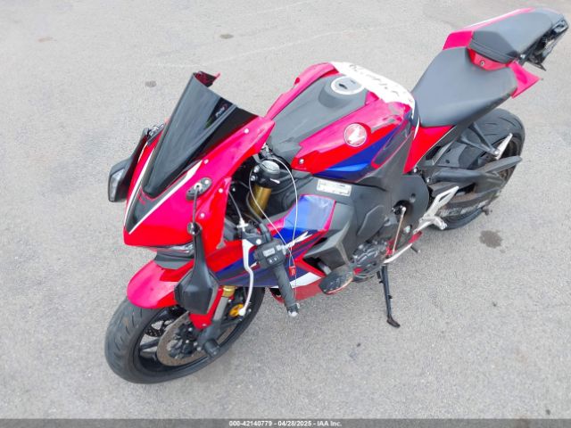 2022 HONDA CBR1000 JH2SC7713NK500213 Photo 1