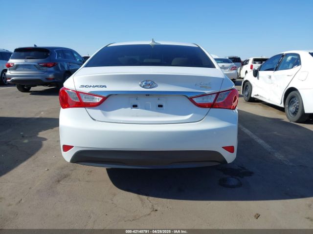 5NPEB4AC2EH839366 Hyundai SONATA GLS