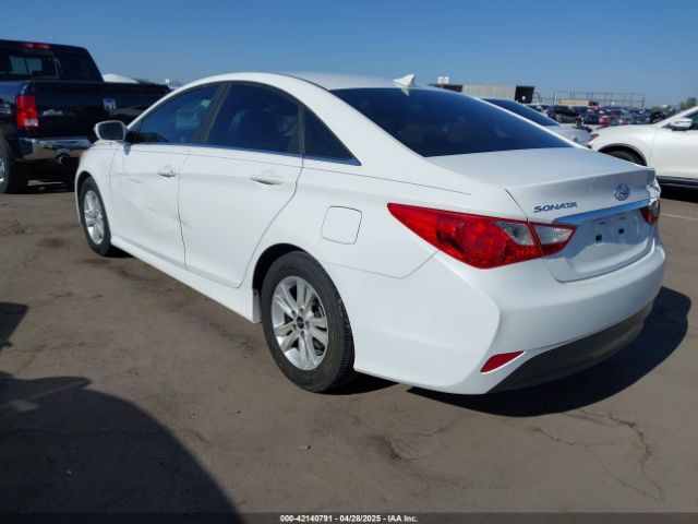 5NPEB4AC2EH839366 Hyundai SONATA GLS