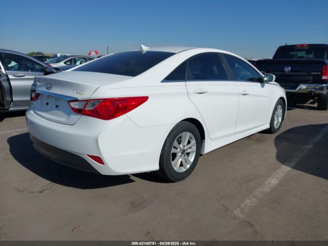5NPEB4AC2EH839366 Hyundai SONATA GLS